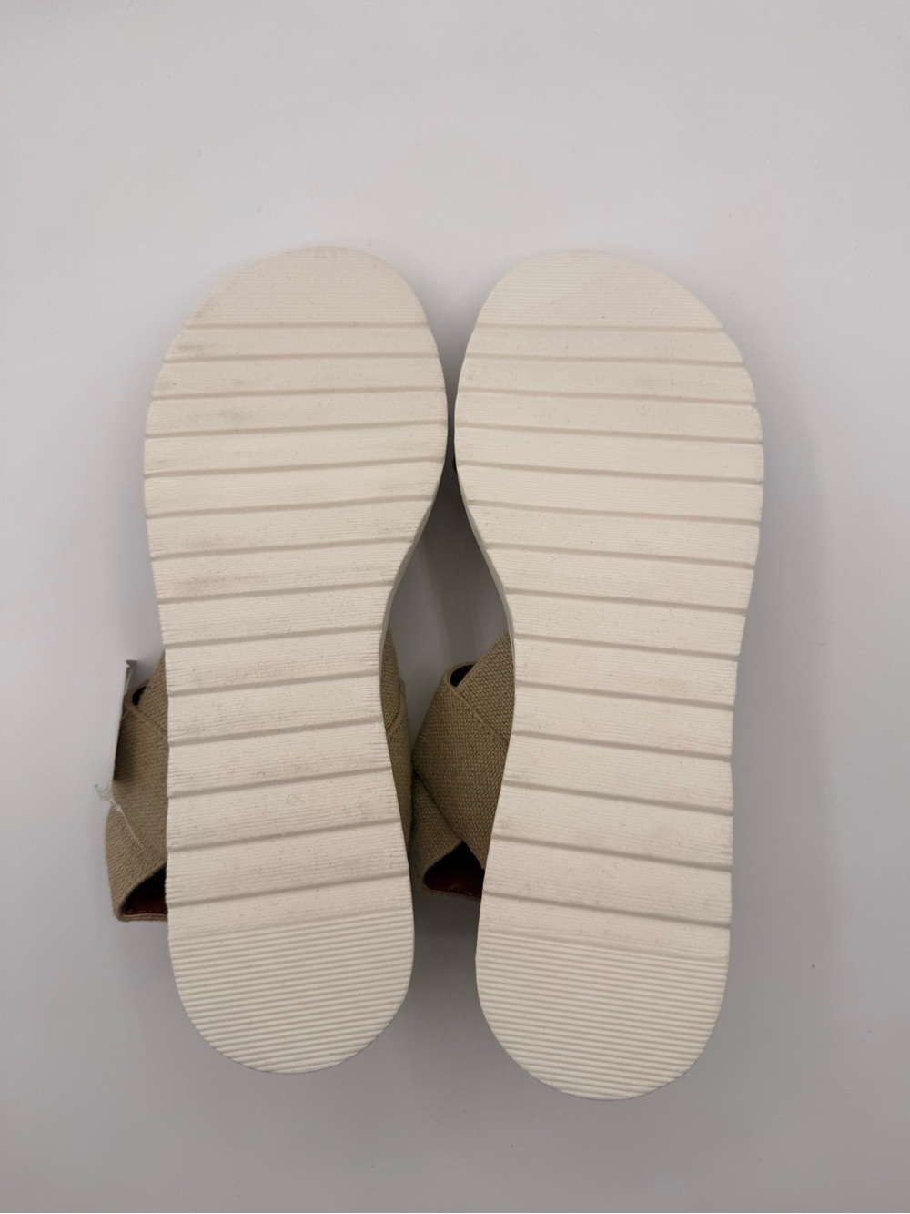 Kensie Everlee Comfort Sandals Brown Beige Crisscross Platform Slides Casual - Picture 12 of 13